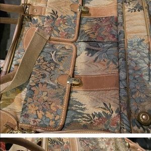 French company satchel with pockets